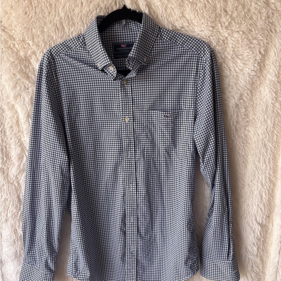 Vineyard Vines Blue and White Casual Button Down Shirt - Picture 1 of 7